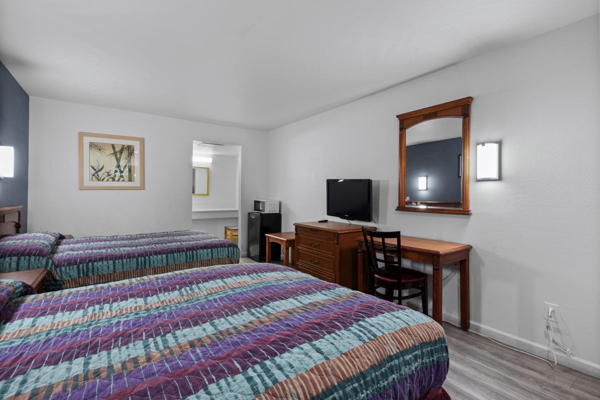 Travel Inn Финикс Екстериор снимка